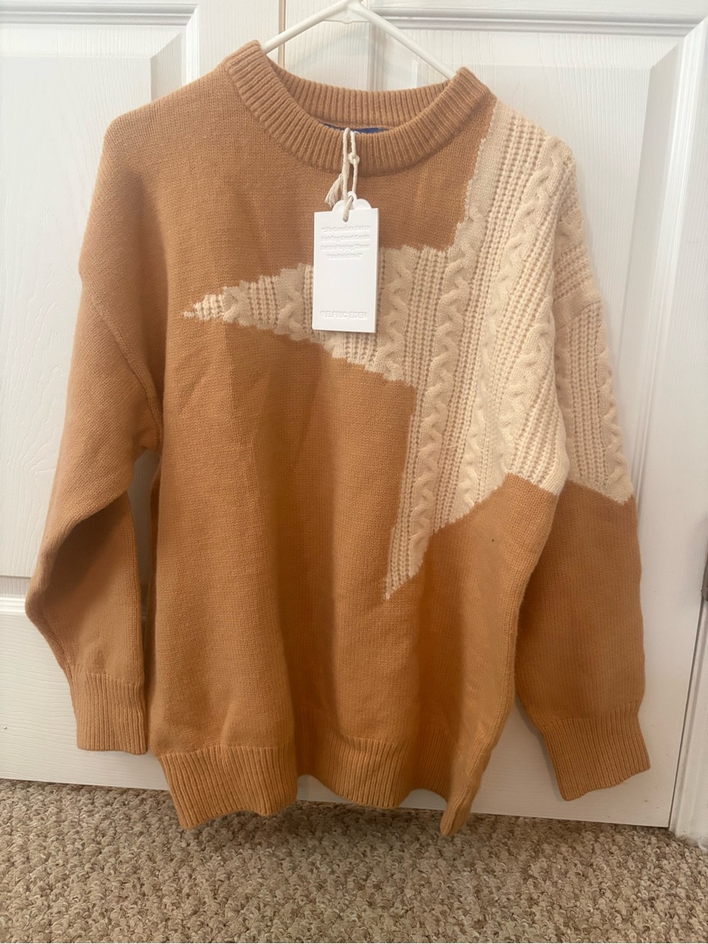 New with Tags Aelfric Eden Two-Tone Tan and Cream Crewneck Sweater Medium